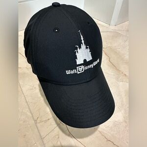 Walt Disney World Logo Castle Nike Dri-Fit Hat Golf Baseball Black Adult OS EUC